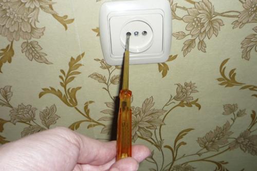 Можно ли вместо одинарной розетки поставить двойную. Как заменить электрическую розетку на двойную