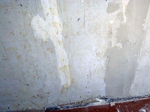 Сложно ли клеить метровые обои. Как клеить метровые обои одному человеку?