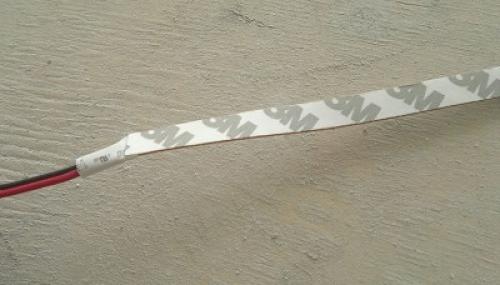 Отклеивается светодиодная лента. СЕКРЕТ НАДЕЖНОГО КРЕПЛЕНИЯ СВЕТОДИОДНОЙ ЛЕНТЫ