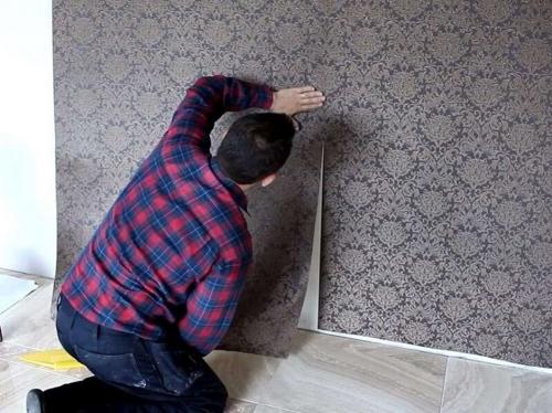 Как правильно клеить широкие обои на флизелиновой основе: пошаговая инструкция 02