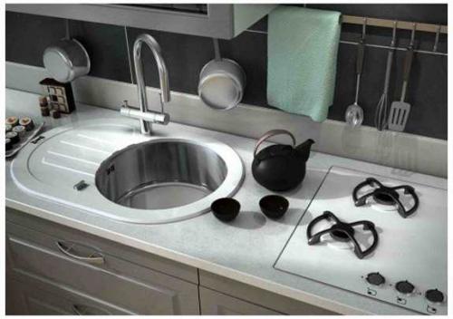 Почему не клеятся виниловые обои. Основные причины