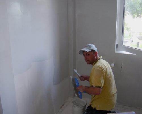 Поклеим обои на стену. Подготовка стен к оклеиванию 03