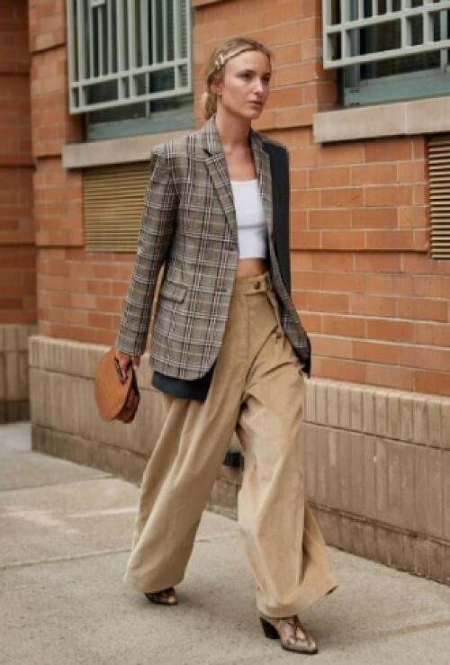 Бежевый цвет в гардеробе: с чем его носить для стильного образа 07 Бежевый цвет в гардеробе: с чем его носить для стильного образа 07