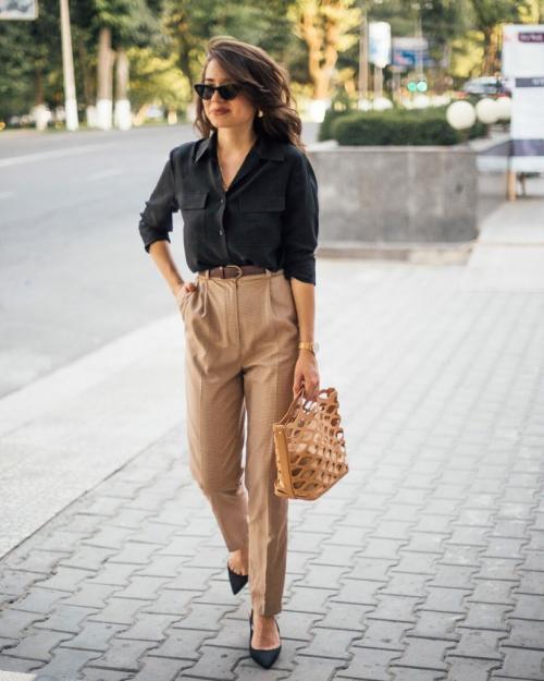 Какие цвета подходят для создания стильного наряда с бежевыми брюками. С чем носить бежевые брюки?