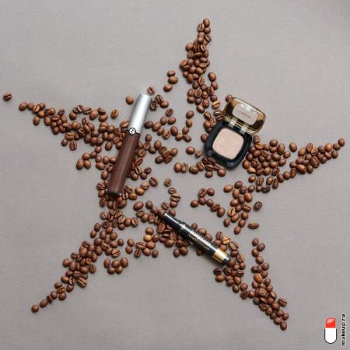 Какой макияж подходит к наряду с серым и бежевым. Макияж к бежевому платью: оттенки и техники