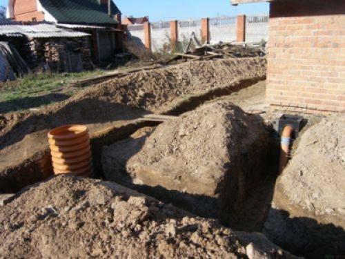 Дренажные трубы с наполнением гранул пенополистирола. Перфорированные дренажные трубы 03