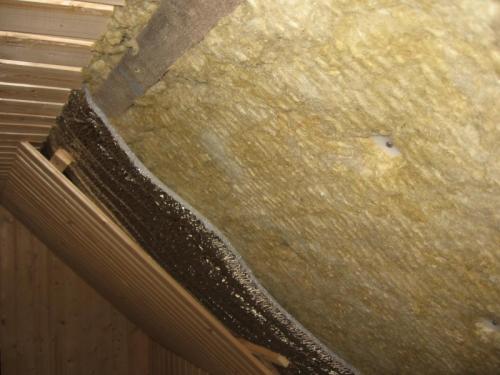 Утепление крыши своими руками. Утепление крыши: как и чем лучше всего утеплить крышу. Советы по выбору материалов и технологии утепления своими руками (110 фото)