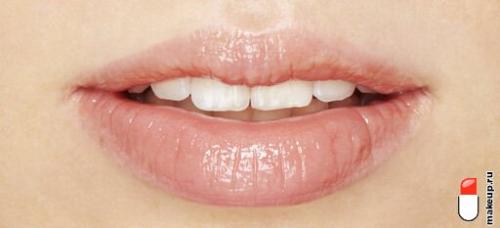 Как создать романтичный образ с серо-бежевым. Макияж к бежевому платью: оттенки и техники