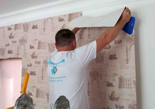 Как избежать перерасхода рулонных обоев при отделке комнаты. Как можно уменьшить расход обоев при подгонке рисунка