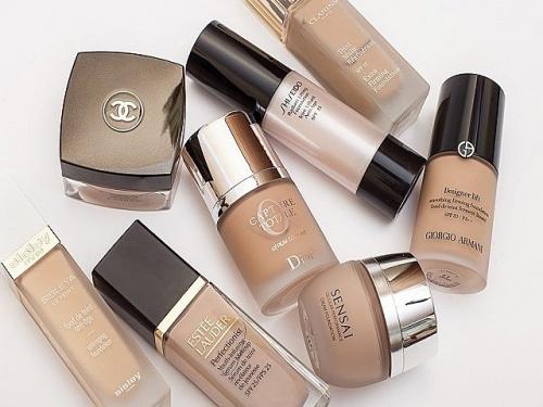 Как выбрать подходящий оттенок бежевого для своего тона кожи. Как правильно подобрать оттенок тонального крема для лица: способы выбрать тон под цвет кожи