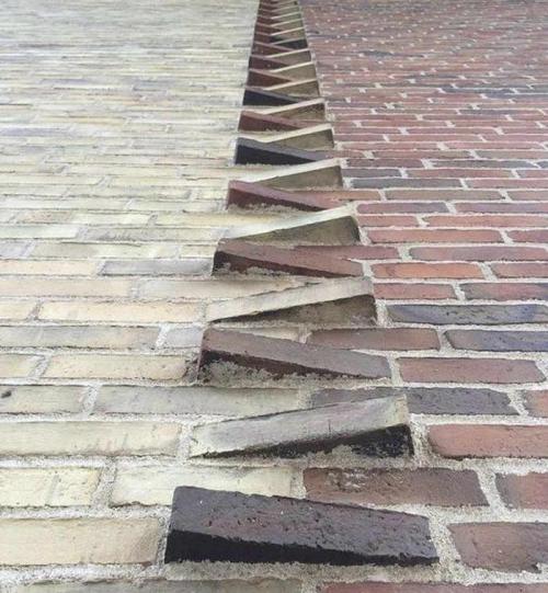 Дом без кладочных швов. Бисквитный немецкий кирпичный шов «под старину»