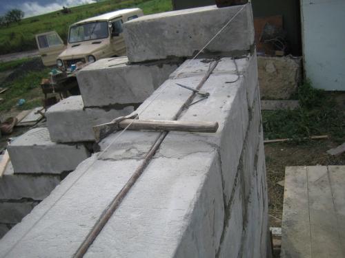 Как оформить интерьер домика 64 из пеноблоков. В чем особенности кладки из пеноблоков