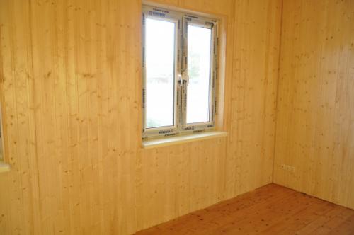 Своими руками – легко и надежно: видео-инструкция по строительству дома 6х8 04