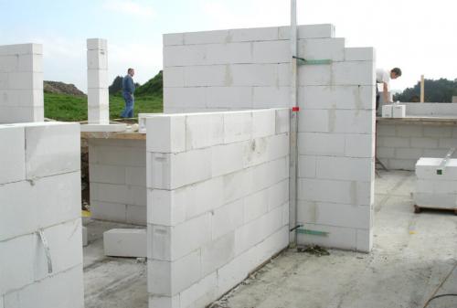 Как построить пристройку из пеноблоков к дому: пошаговая инструкция 01 Как построить пристройку из пеноблоков к дому: пошаговая инструкция 01