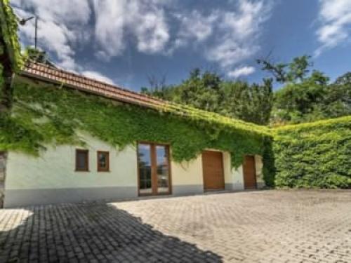 Надежный и долговечный дом из монолитного пенобетона: особенности строительства 07