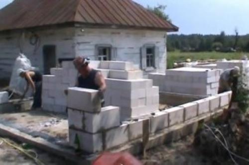 Полное руководство: как построить дом из пеноблоков своими руками 04