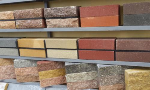 Как пеноблоки сравниваются с традиционным кирпичом. Кирпич или пеноблок —, что лучше: анализ и сравнение характеристик материалов