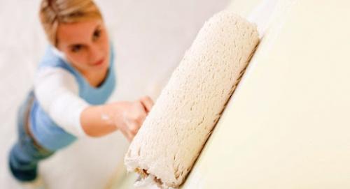 Как правильно клеить обои от окна или к окну. Инструменты, которые могут пригодиться в процессе ремонта