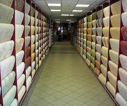 Как клеить флизелиновые обои встык. Принципы поклейки обоев: как правильно клеить