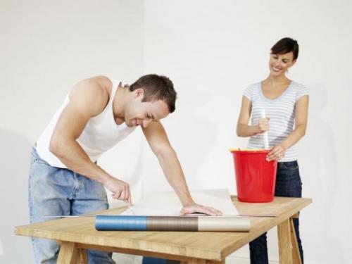 Как клеить правильно обои бумажные. Клеим бумажные обои правильно — советы настоящего профессионала