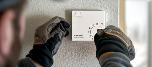 Как правильно завести кабель в стену и подключить его к терморегулятору. Как подключить терморегулятор к обогревателю правильно: инструкция