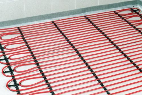 Как установить водяной теплый пол под стяжку своими руками: пошаговая инструкция 01 Как установить водяной теплый пол под стяжку своими руками: пошаговая инструкция 01