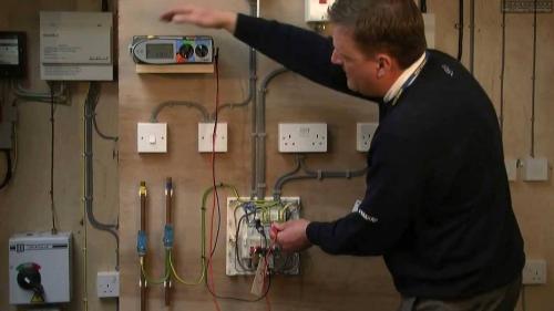 Как проверить изоляцию кабеля перед его подключением. Когда и при каких условиях производятся замеры