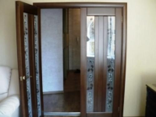 Каким клеем клеить бумажные обои. Разновидности клеевых составов