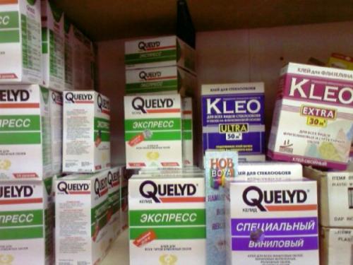 Каким клеем клеить бумажные обои. Разновидности клеевых составов