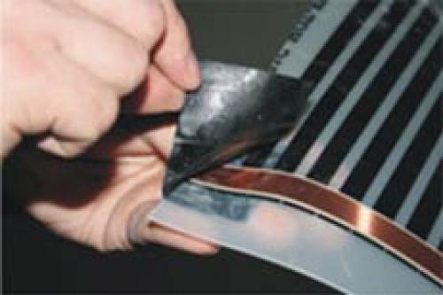 Монтаж плёночного тёплого пола своими руками: полное руководство для начинающих 07 Монтаж плёночного тёплого пола своими руками: полное руководство для начинающих 07