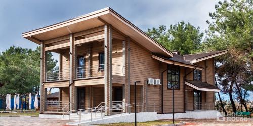 Оцилиндрованное бревно или профилированный брус.. Достоинства профилированного бруса. 04 Оцилиндрованное бревно или профилированный брус.. Достоинства профилированного бруса. 04