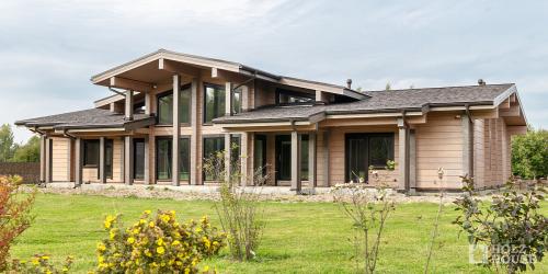 Оцилиндрованное бревно или профилированный брус.. Достоинства профилированного бруса. 07 Оцилиндрованное бревно или профилированный брус.. Достоинства профилированного бруса. 07