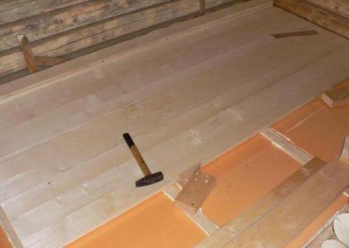 Холодный пол в квартире. Что делать если холодный пол, самые простые способы