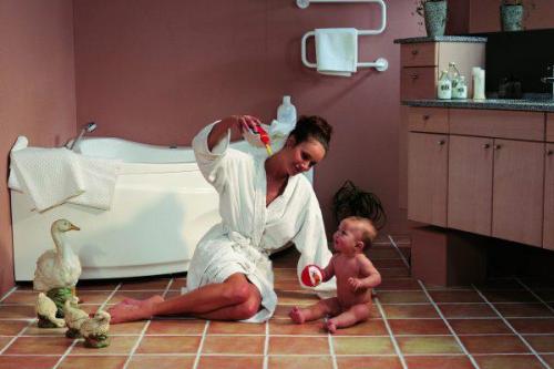 Холодный пол в квартире. Что делать если холодный пол, самые простые способы