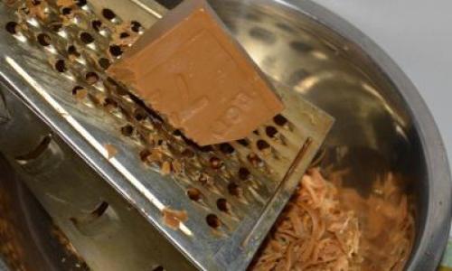 Способы избавления от запаха в холодильнике. Чем мыть?