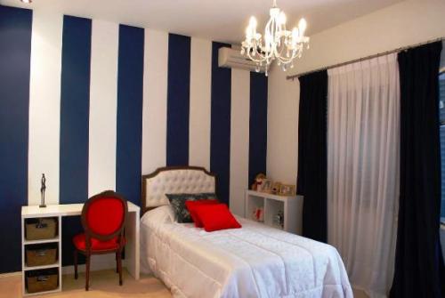 На какую стену клеить обои с рисунком. Способы поклейки обоев-компаньонов