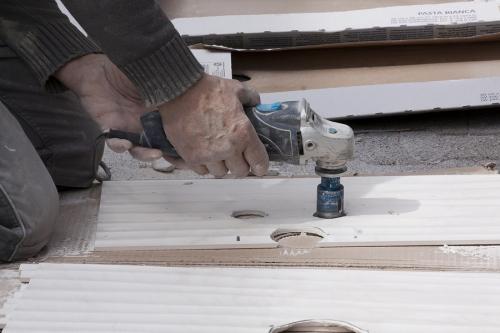 Способы качественной резки керамической плитки. Особенности резки керамической плитки 04 Способы качественной резки керамической плитки. Особенности резки керамической плитки 04