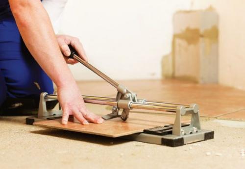 Как резать плитку плиткорезом по диагонали. Как научиться резать плитку по диагонали самостоятельно