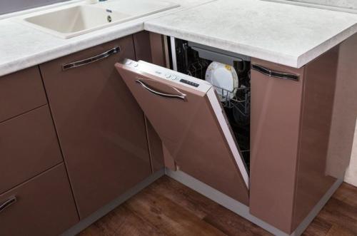 Как встроить не встраиваемую посудомоечную машину. Встроенная