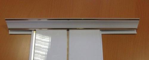 Монтаж ПВХ панелей на потолок и плинтуса. Описание рабочего процесса