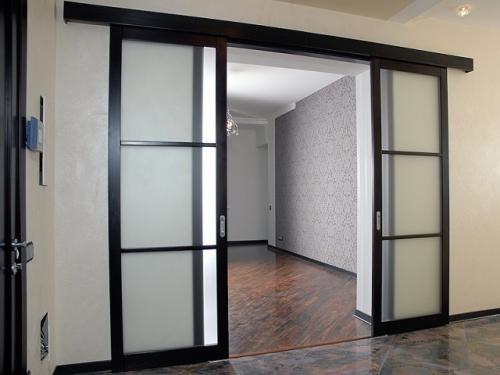 Строительные мастера: Как собрать дверь купе своими руками 17