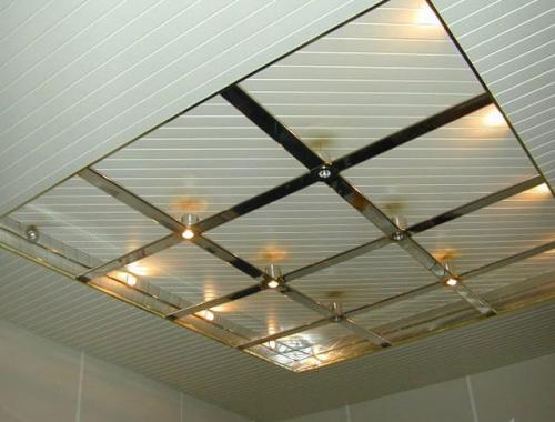 Как обшить потолок пластиком. Расчет материала для монтажа 01