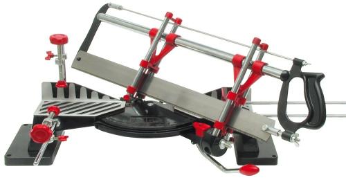 Как сделать углы и кривые на плинтусах на ламинат. Три рабочих способа подрезки плинтуса