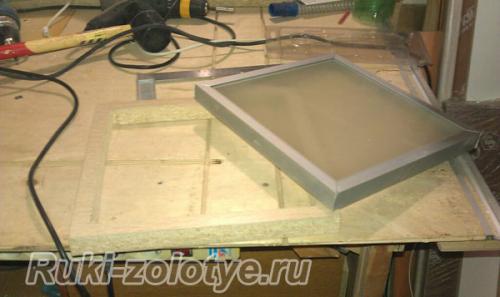 Люстра из профиля своими руками. Изготовление потолочного светильника своими руками.