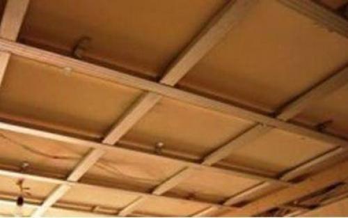 Монтаж потолков из пвх панелей. Выбор панелей на потолок 02