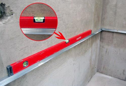 Как клеить плитку на стену в кухне. Подготовительные работы