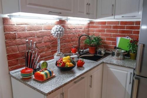 Как положить плитку на кухне. Способы кладки кафеля 04