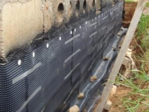 Нужна ли гидроизоляция фундамента. Гидроизоляция ленточного фундамента: Технология и материалы 12