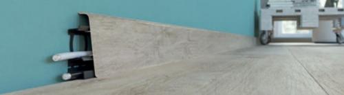 Просто и быстро: монтаж пластикового напольного плинтуса 03