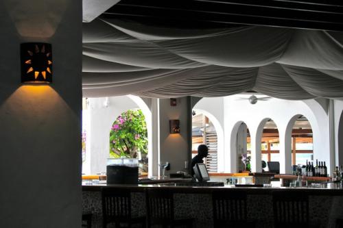 Как задрапировать потолок. Какую ткань лучше выбрать?